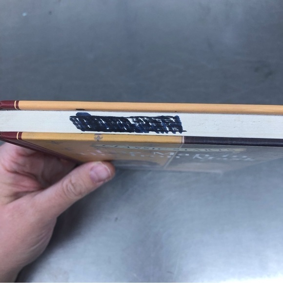 Classic Starts: The Man in the Iron Mask, Hardback book. - Picture 6 of 6